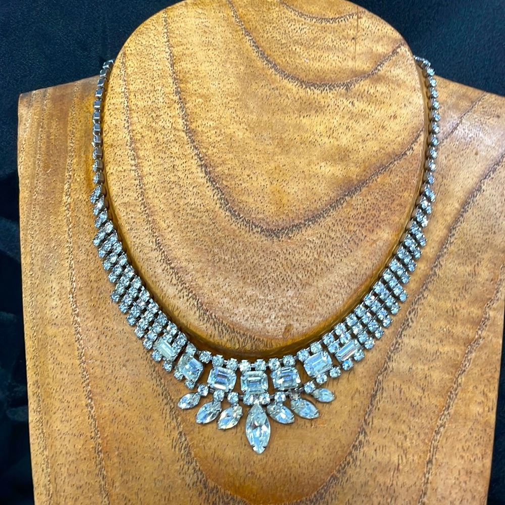 Vintage rhinestone necklace